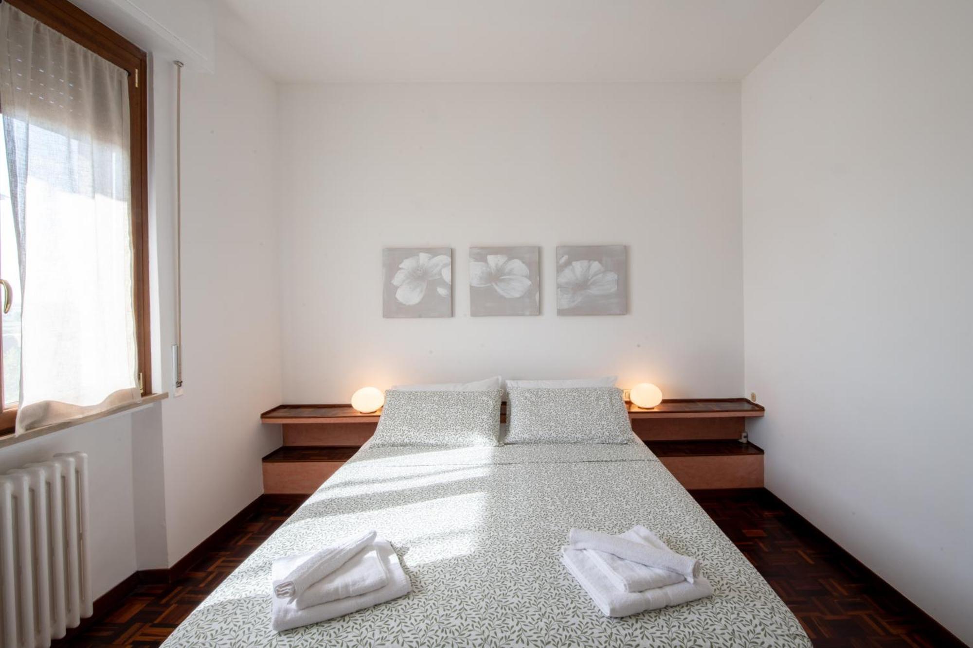 Casa Carlina Apartment Тревильо Екстериор снимка
